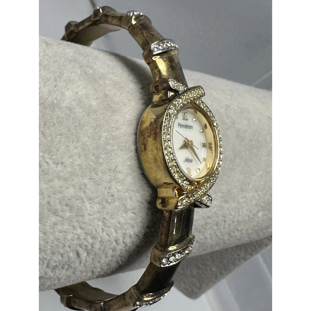 Armitron Now 75/2317 New Battery MOP Ladies‎ Watch 19MM 6.25